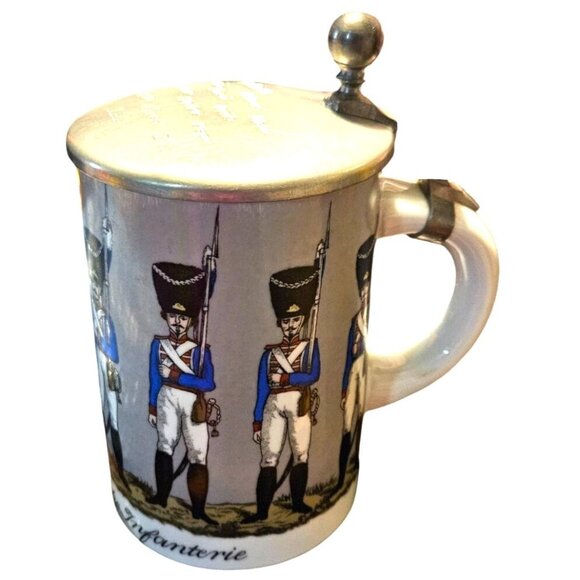 VINTAGE GERMAN LIDDED GLAZED POTTERY STEIN * ROYAL BAVARIAN INFANTRY * apx 9" - Picture 1 of 15